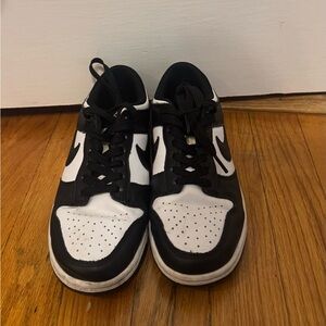 Nike Panda Dunks